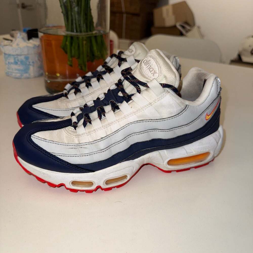 Nike Air Max 95 Midnight Navy Laser Orange Women's Sneakers 307960-405